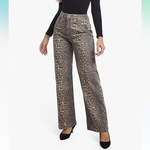 Leopard straight leg high waisted stretchy pants size 4